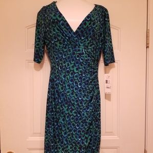 Sz 10 Ralph Lauren vneck dress w ruching at waist